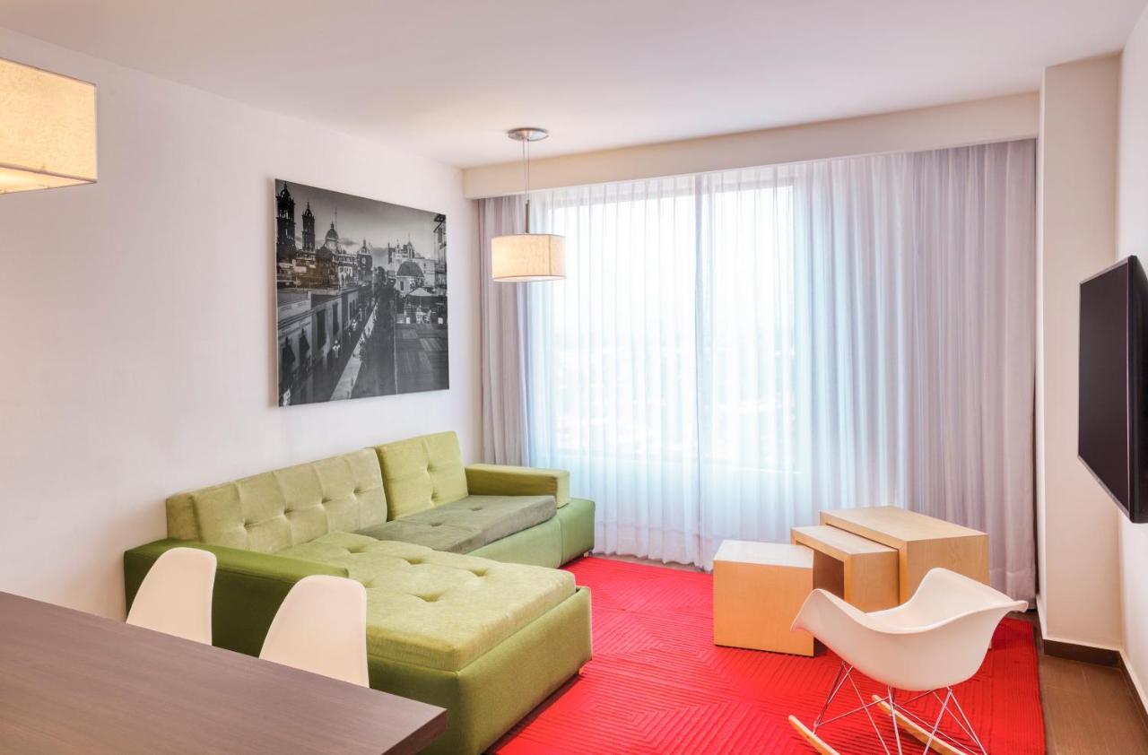 Fiesta Inn Express Puebla Explanada Extérieur photo